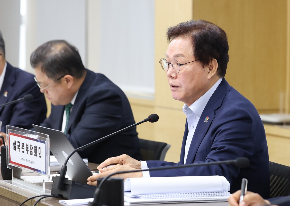 “남해안 중심공항으로”…사천공항, 다시 뜬다