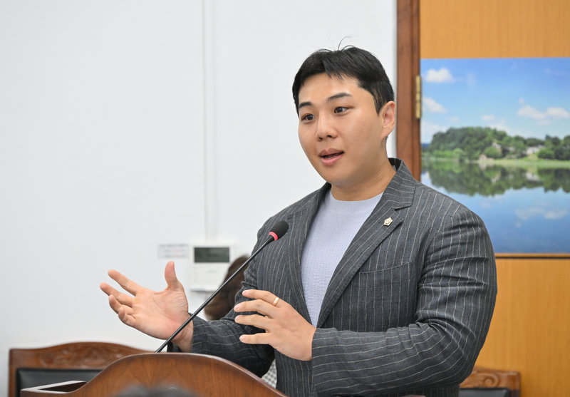 [조례안] 시골 흉물된 방치 농기계 사라진다